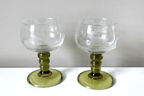 2 Vintage Wijn Glazen met Jachttafereel